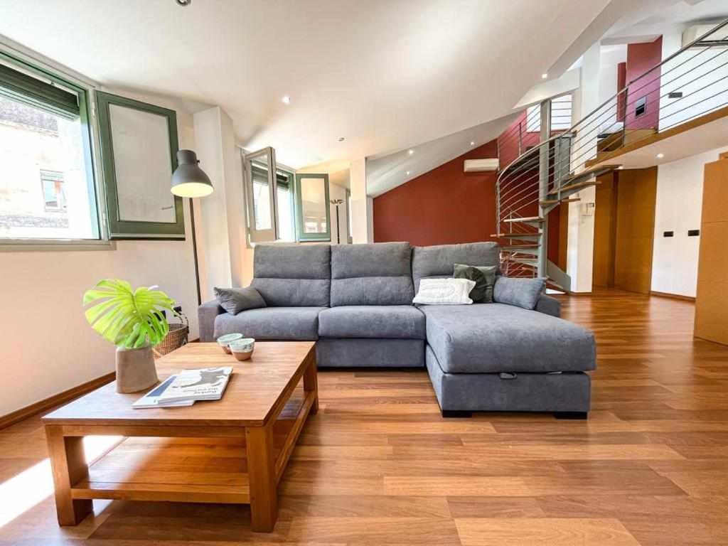 Апартаменти Loft Cort Reial Atico In The Heart Of The Old Town Жерона Екстер'єр фото
